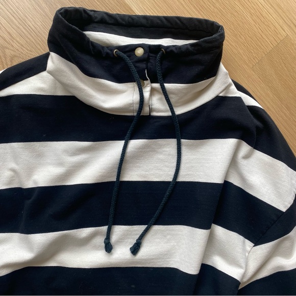 Relaxed Fit Striped Sweatshirt - Picture 2 of 6